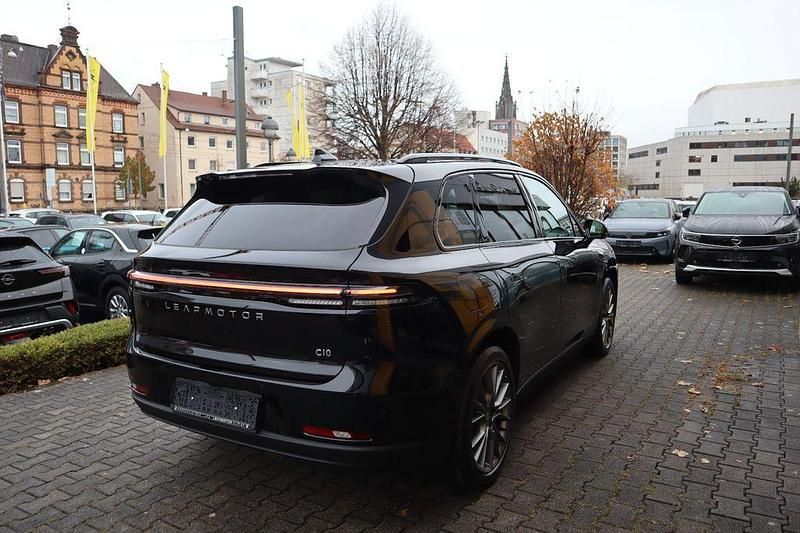 Neu Leapmotor C10 215 PS (158 kW) 2026 Grau SUV