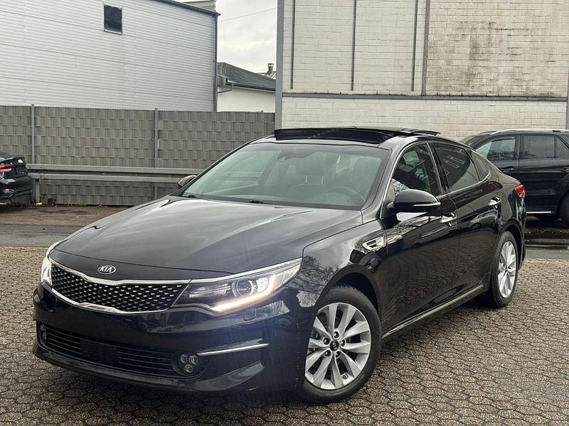 Gebraucht Kia Optima Spirit 141 PS (103 kW) 2016 Schwarz Limousine