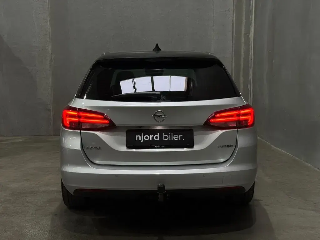 Gebraucht Opel Astra Dynamic 150 PS (110 kW) 2018 Silber Kombi