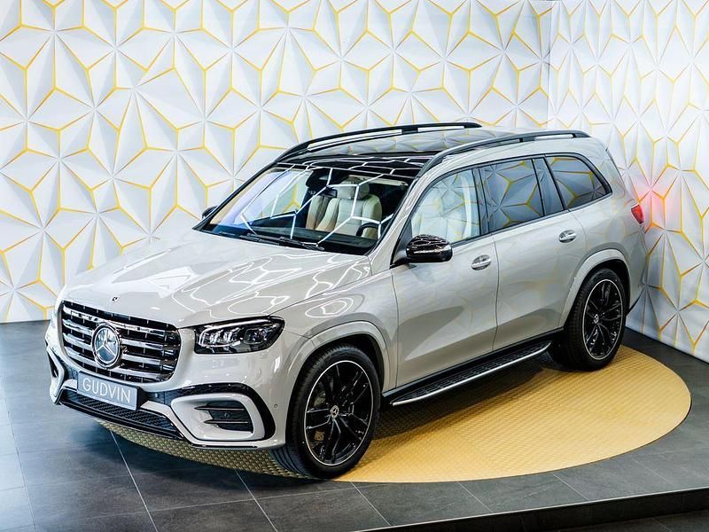 Grau Neu 2025 Mercedes GLS450 Night SUV | 154.700 € - Bild 1/4