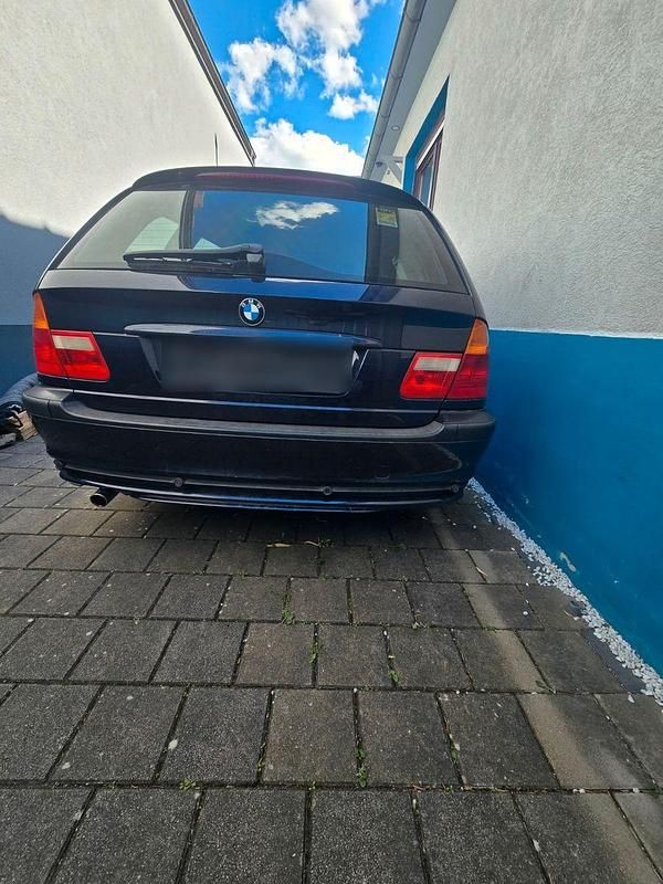 Gebraucht BMW 316 116 PS (85 kW) 2003 Blau Kombi