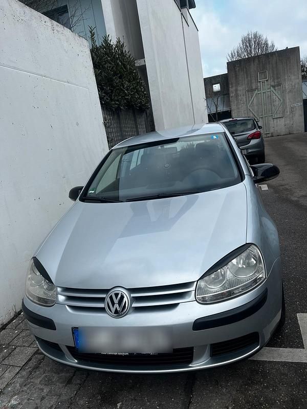 Gebraucht VW Golf IV 75 PS (55 kW) 2005 Grau Kleinwagen