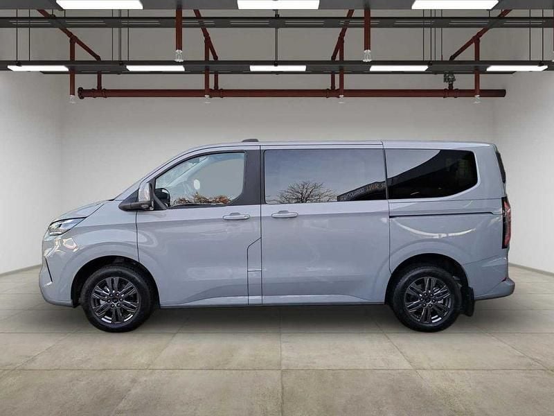 Neu Ford Tourneo Titanium 170 PS (125 kW) 2026 Grau Van / Kleinbus