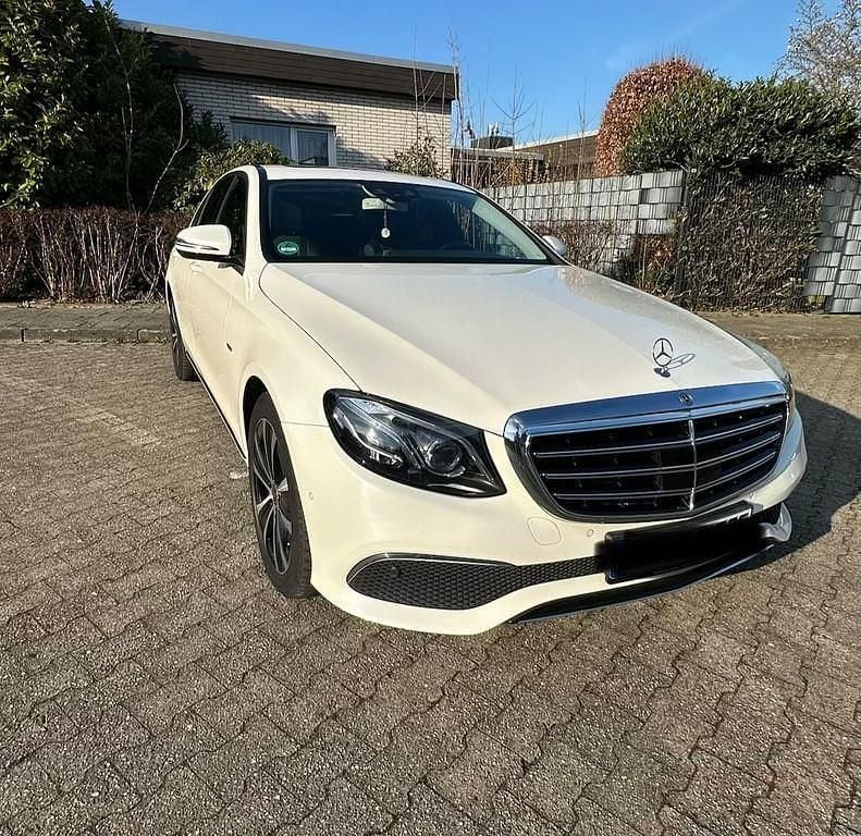 Gebraucht Mercedes E350 Exclusive 286 PS (210 kW) 2017 Weiß Limousine