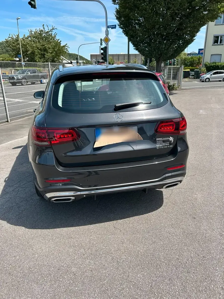 Gebraucht Mercedes GLC300 258 PS (189 kW) 2020 Schwarz SUV