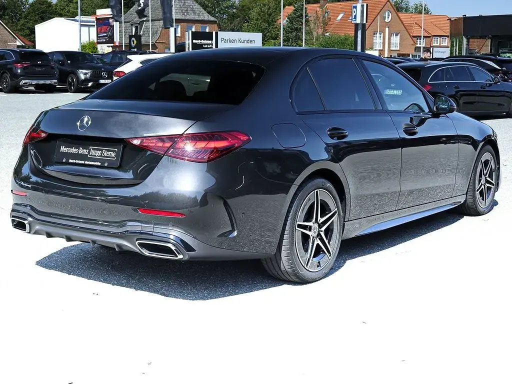 Gebraucht Mercedes C220 AMG 200 PS (147 kW) 2025 Grau Limousine