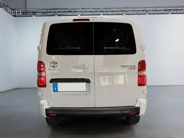 Gebraucht Toyota Proace Verso Comfort 177 PS (130 kW) 2019 Weiß Kombi