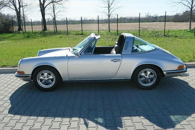 Gebraucht Porsche 911 125 PS (91 kW) 1971 Silber metallic Cabrio