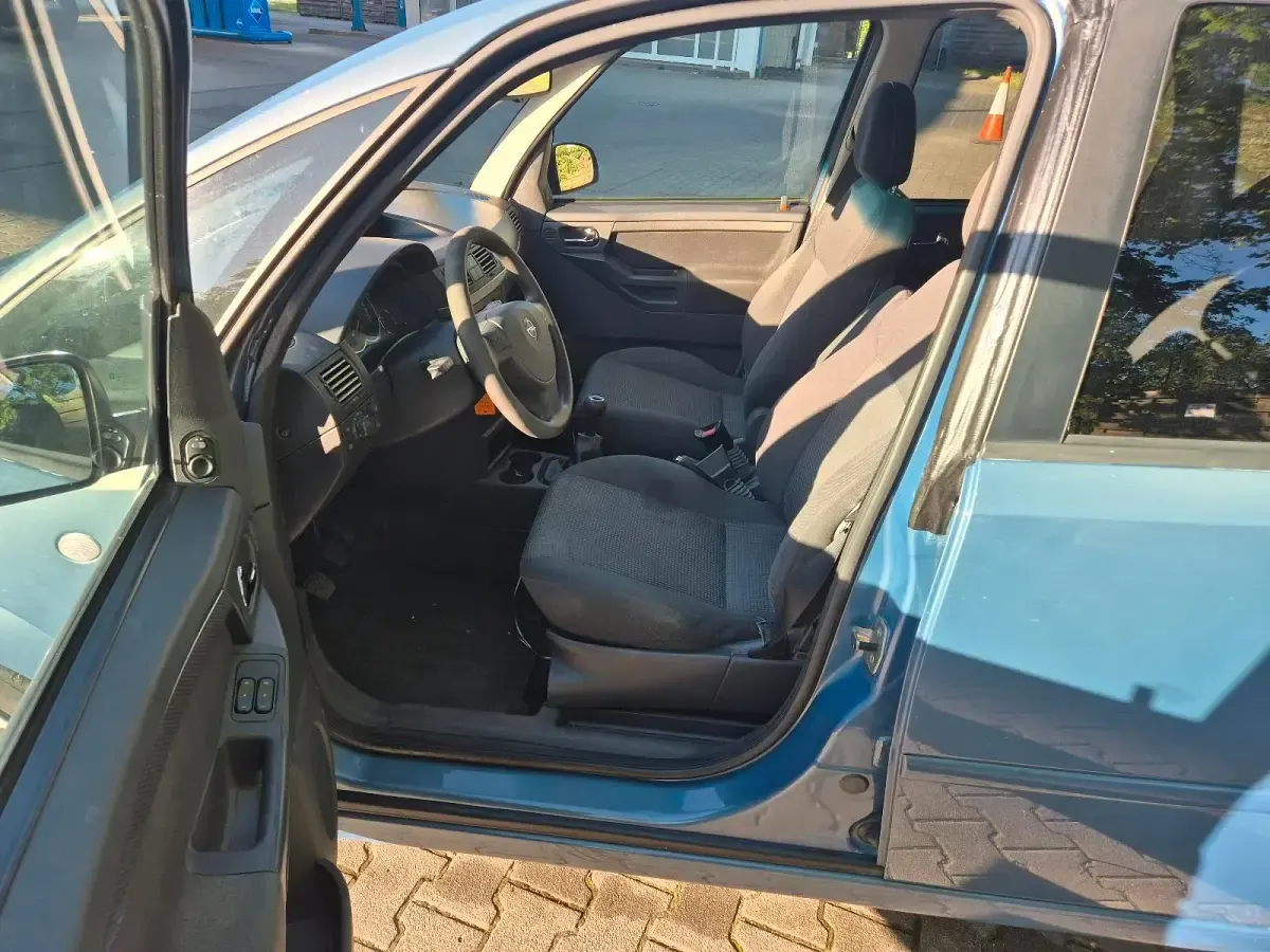 Gebraucht Opel Meriva 105 PS (77 kW) 2010 Andere farben Van / Kleinbus
