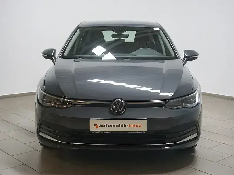 Gebraucht VW Golf VIII Style 150 PS (110 kW) 2022 Delfingrau Limousine