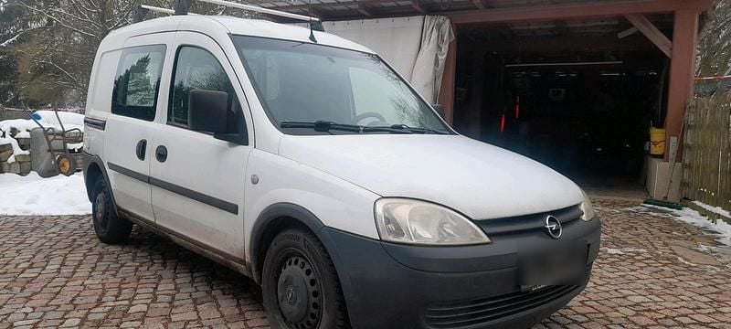 Gebraucht Opel Combo 75 PS (55 kW) 2006 Weiß Van / Kleinbus