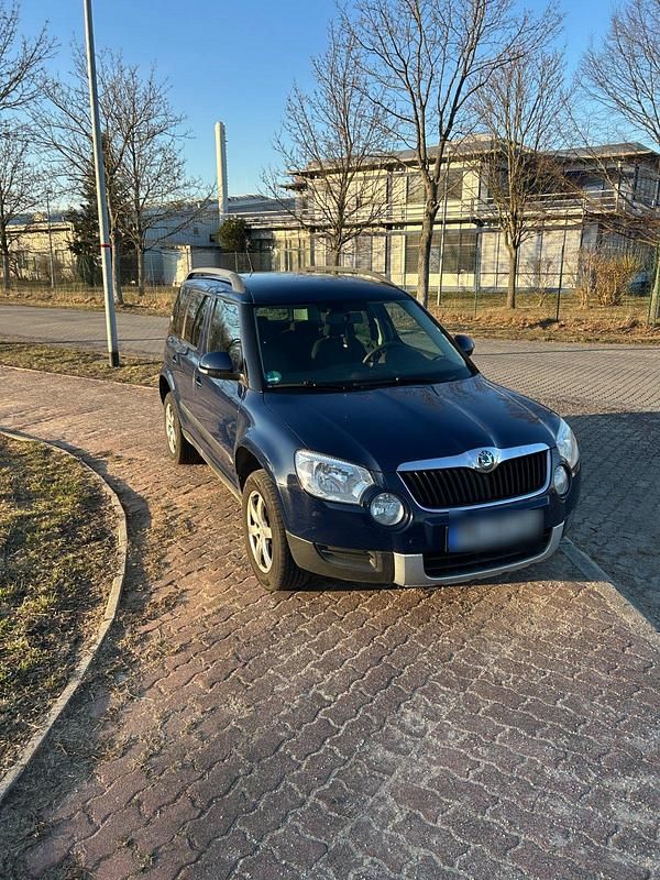 Gebraucht Skoda Yeti 105 PS (77 kW) 2011 Blau SUV