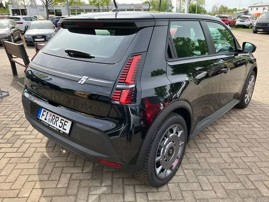 Gebraucht Renault 5 E-Tech Evolution 110 kW (150 PS) 2026 Schwarz Limousine