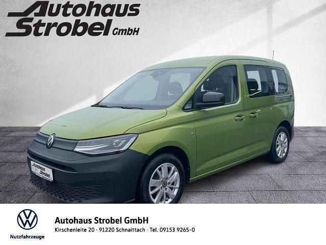 Gebraucht VW Caddy Basis 122 PS (89 kW) 2022 Golden green metallic Van / Kleinbus