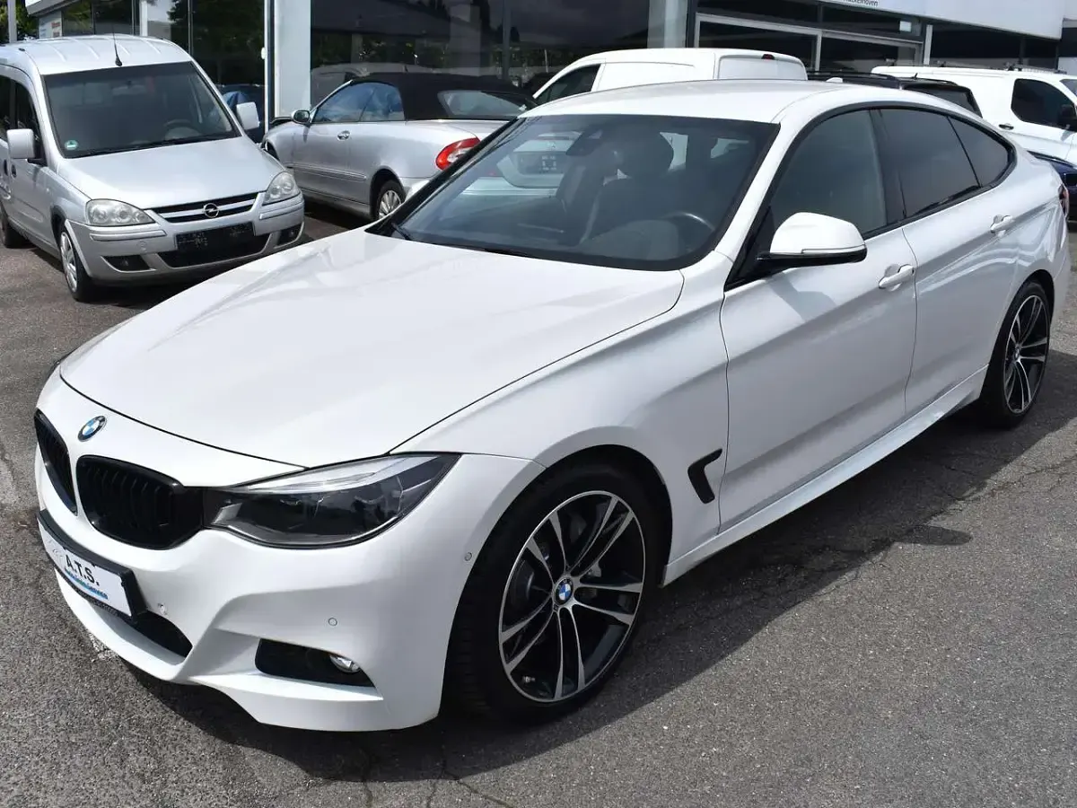 Gebraucht BMW 340 M Sport 326 PS (239 kW) 2020 Mineralweiss metallic Limousine