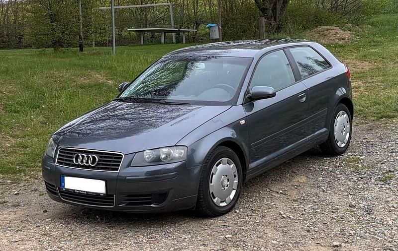 Gebraucht Audi A3 Ambiente 102 PS (75 kW) 2004 Grau Kleinwagen