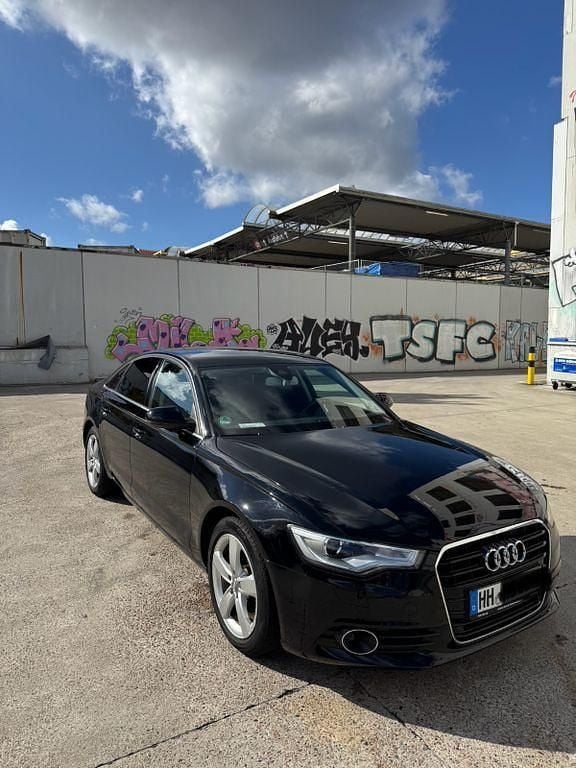 Gebraucht Audi A6 Ambiente 204 PS (150 kW) 2015 Schwarz Limousine