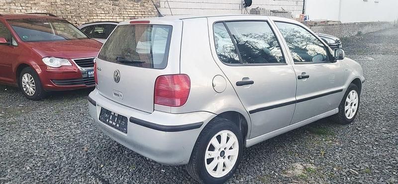 Gebraucht VW Polo 60 PS (44 kW) 2000 Silber Kleinwagen