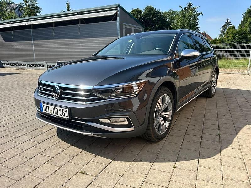 Gebraucht VW Passat Alltrack 200 PS (147 kW) 2022 Schwarz Kombi