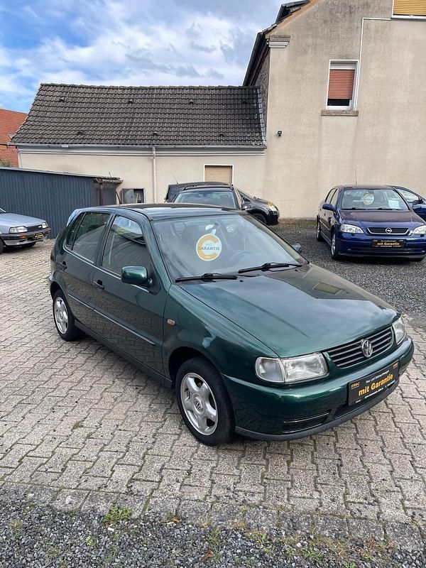 Grün Gebraucht 1998 VW Polo Kleinwagen | 2.799 € (Teuer) - Bild 1/4