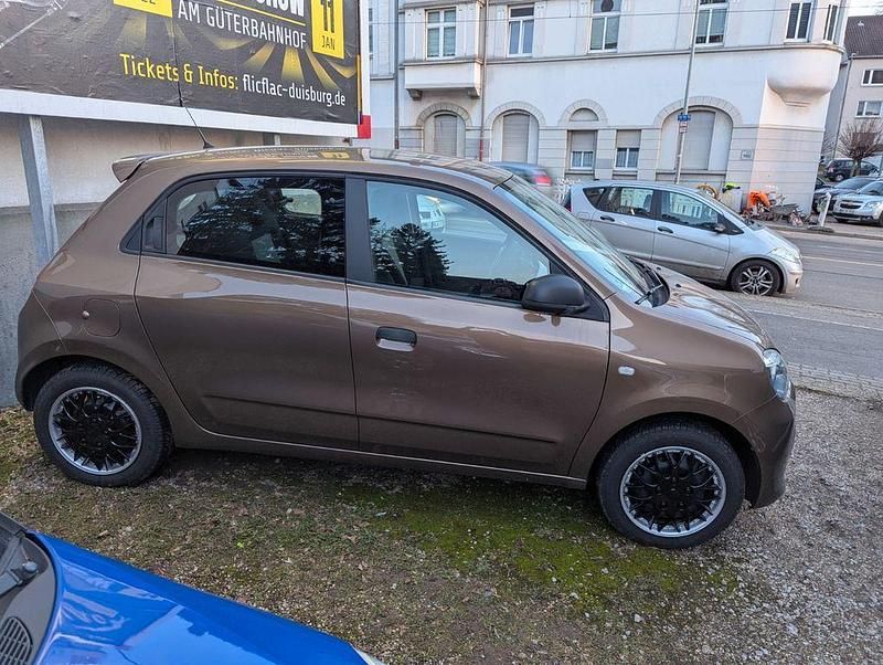 Gebraucht Renault Twingo Life 71 PS (52 kW) 2016 Braun Kleinwagen