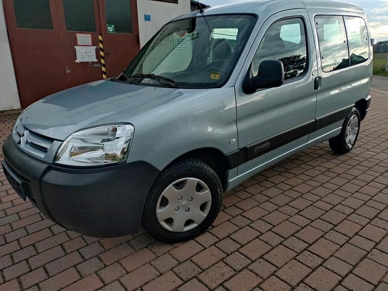 Blau Gebraucht 2005 Citroën Berlingo Van / Kleinbus | 4.500 € (Teuer) - Bild 1/4