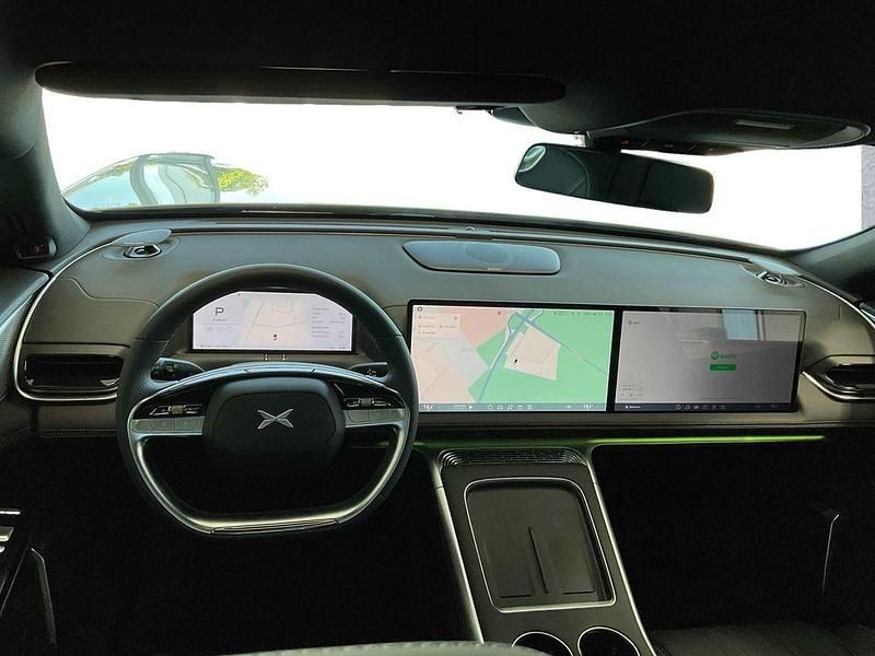 Neu XPENG G9 RWD Standard Range 230 kW (313 PS) 2026 Weiß SUV