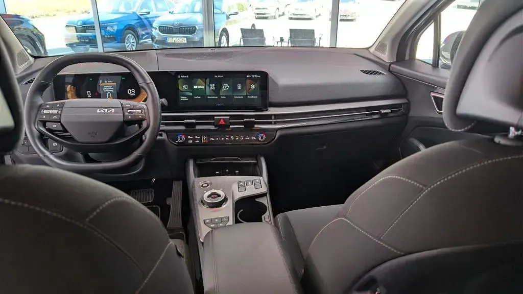 Second-hand Kia Sportage Vision 150 CP (110 kW) 2025 Negru SUV