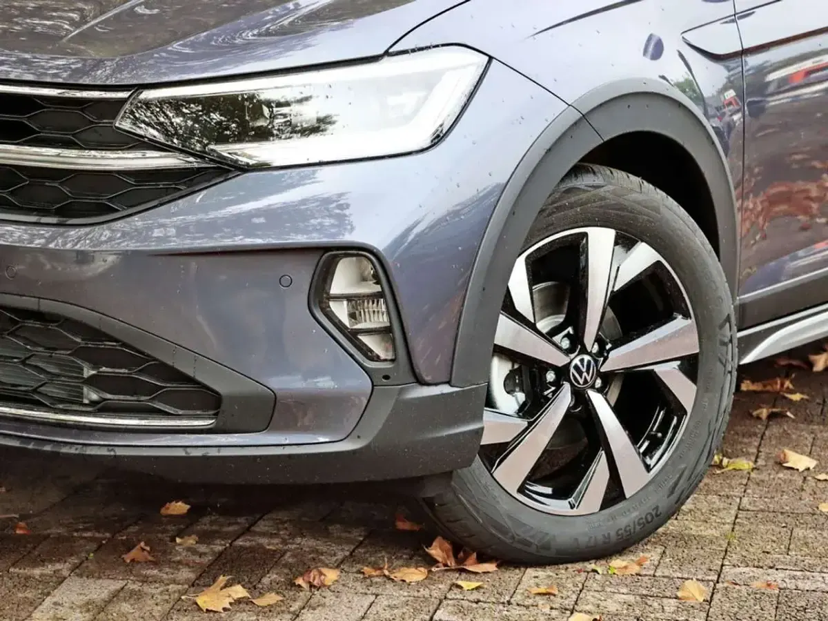 Gebraucht VW Taigo Style 150 PS (110 kW) 2024 Rauchgrau metallic SUV
