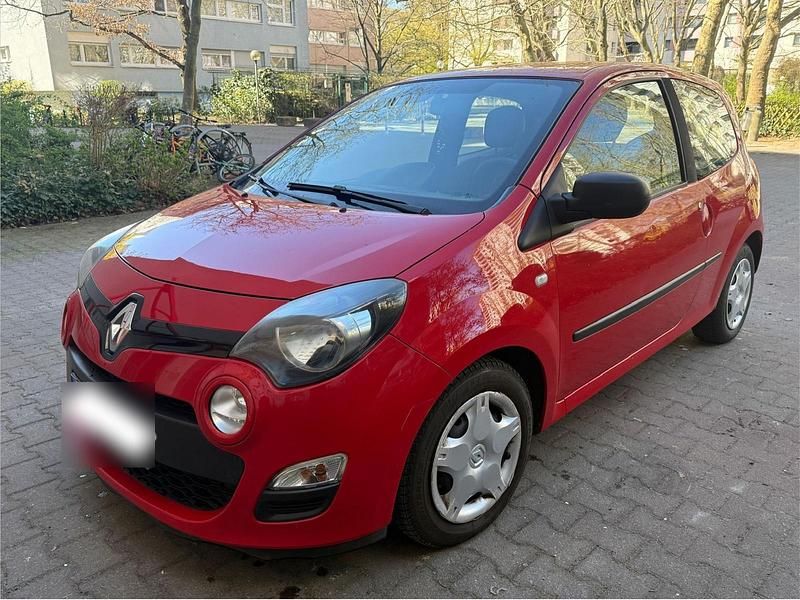 Second-hand Renault Twingo Expression 75 CP (55 kW) 2014 Roșu Hatchback