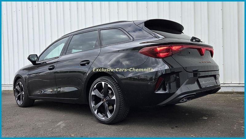 Second-hand Cupra Leon 150 CP (110 kW) 2025 Negru Break