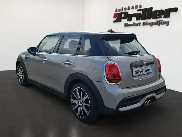 Używany Mini Cooper S Classic 178 KM (130 kW) 2022 Szary Hatchback