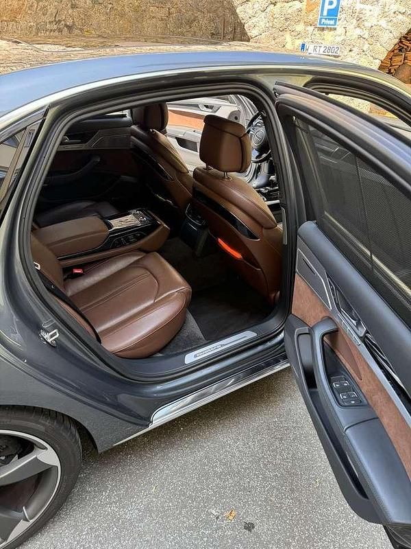 Gebraucht Audi A8L 435 PS (319 kW) 2015 Grau Limousine