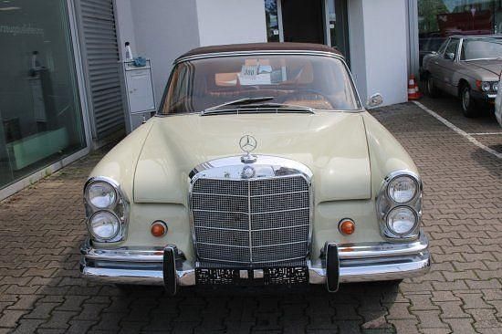 Gebraucht Mercedes W111 SE 150 PS (110 kW) 1967 Beige Cabrio