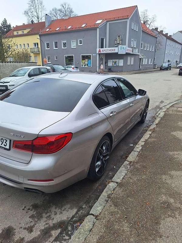 Gebraucht BMW 540 320 PS (235 kW) 2020 Grau Limousine
