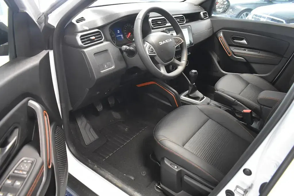 Gebraucht Dacia Duster Extreme 114 PS (83 kW) 2024 Weiã SUV