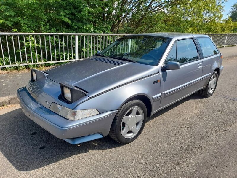 Grau Gebraucht 1995 Volvo 480 Coupé | 4.999 € - Bild 1/4