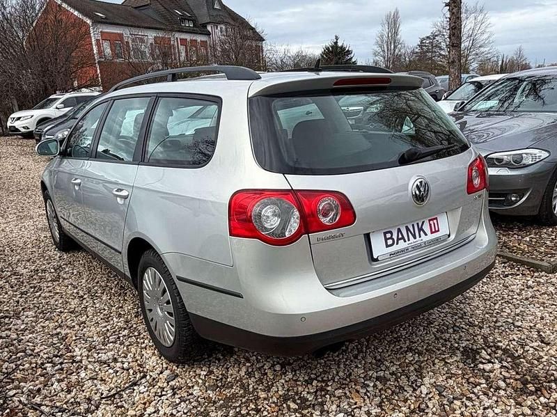 Gebraucht VW Passat 140 PS (102 kW) 2009 Silber Kombi
