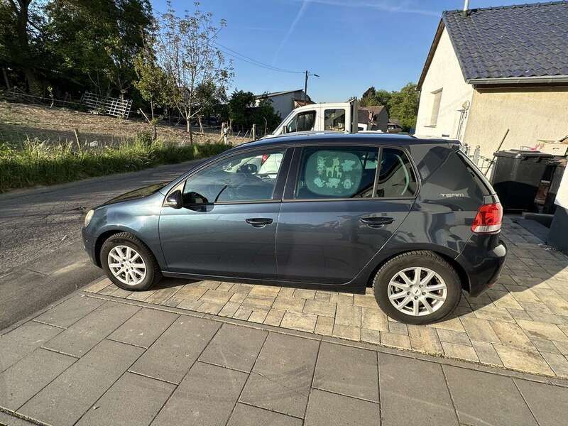 Blau Gebraucht 2010 VW Golf VI Team Kleinwagen | 3.490 € (Guter Preis) - Bild 1/4