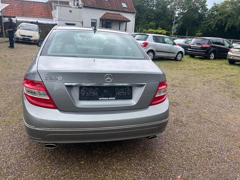 Gebraucht Mercedes C300 231 PS (169 kW) 2007 Silber Limousine