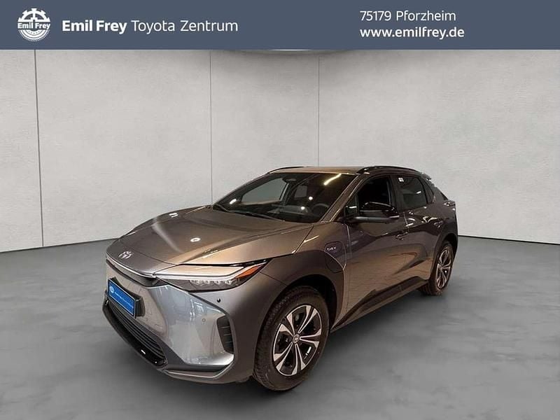 Palladiumsilber metallic Gebraucht 2025 Toyota bZ4X SUV | 35.990 € (Superpreis) - Bild 1/4