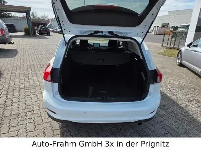 Occasion Ford Focus Cool & Connect 120 ch (88 kW) 2022 Blanc Break