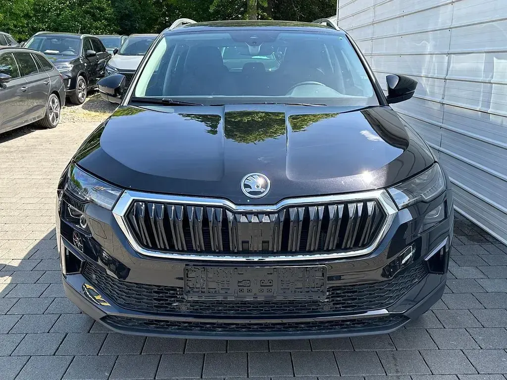 Neu Skoda Karoq 150 PS (110 kW) 2026 Graphite grau metallic SUV