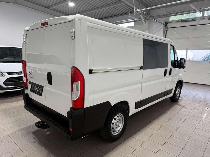 Gebraucht Citroën Jumper 140 PS (102 kW) 2021 Lackierung weiss icy/deckende Van / Kleinbus