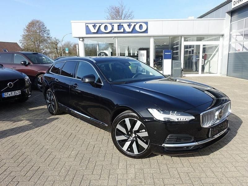 Gebraucht Volvo V90 Plus 398 PS (292 kW) 2025 Onyx black Kombi