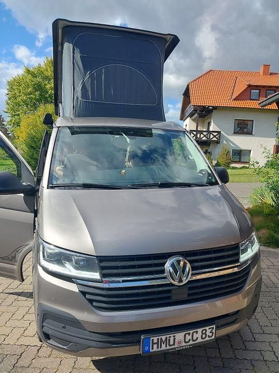 Second-hand VW Multivan 150 CP (110 kW) 2021 Bej Monovolum