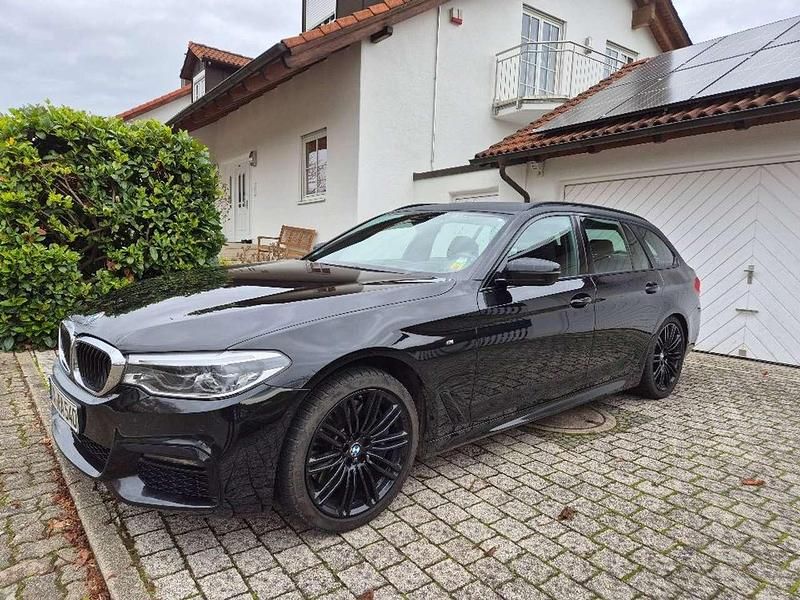 Schwarz Gebraucht 2018 BMW 540 Kombi | 29.990 € (Etwas zu teuer) - Bild 1/4