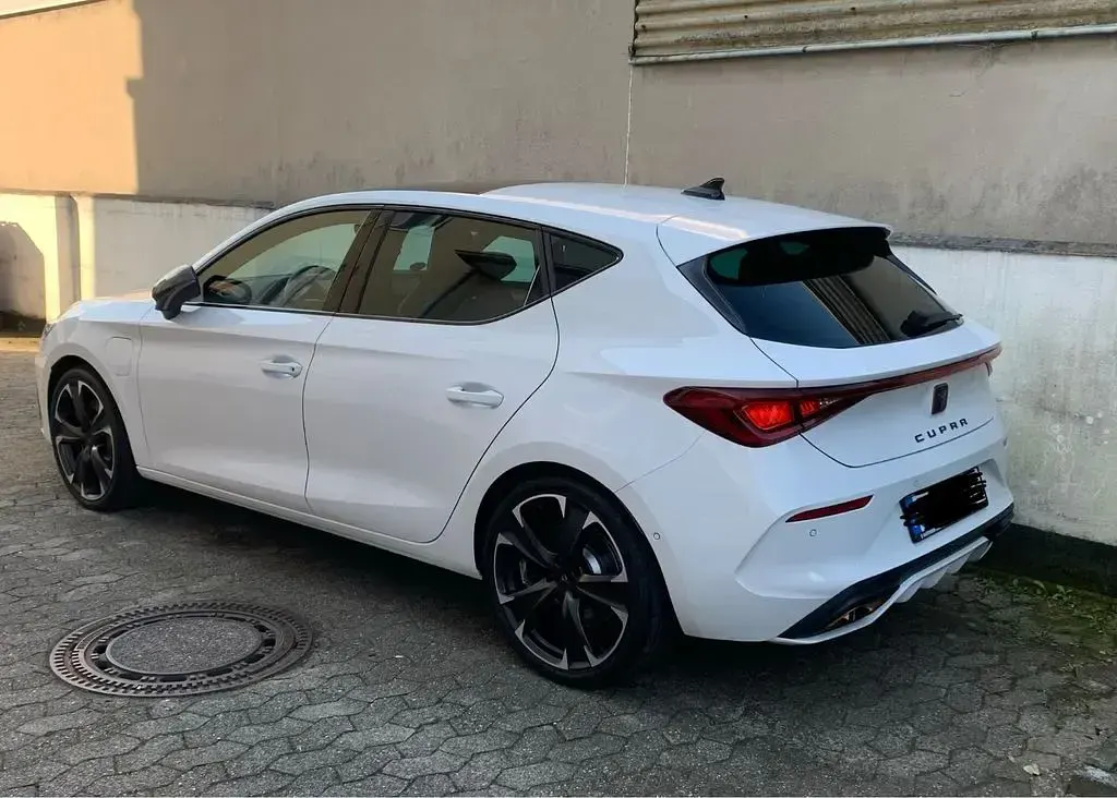 Gebraucht Cupra Leon 245 PS (180 kW) 2021 Weiß Limousine