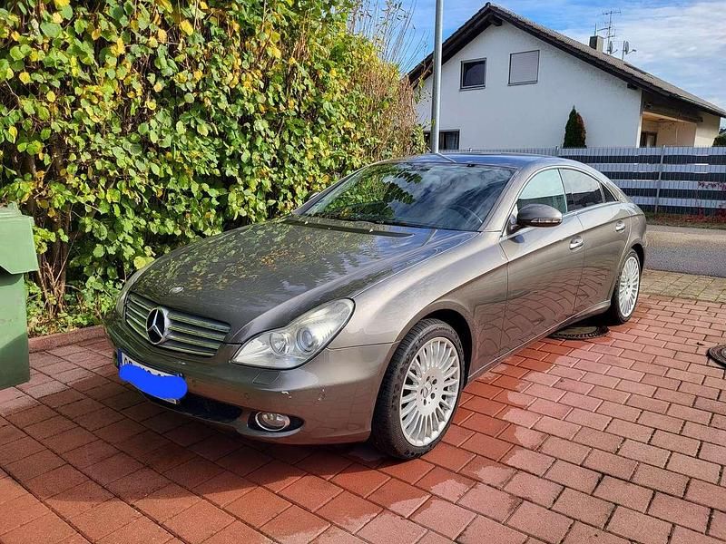 Grau Gebraucht 2006 Mercedes CLS350 Coupé | 7.200 € (Guter Preis) - Bild 1/4