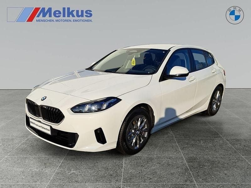Weiß Gebraucht 2024 BMW 120 Kleinwagen | 25.970 € (Superpreis) - Bild 1/4